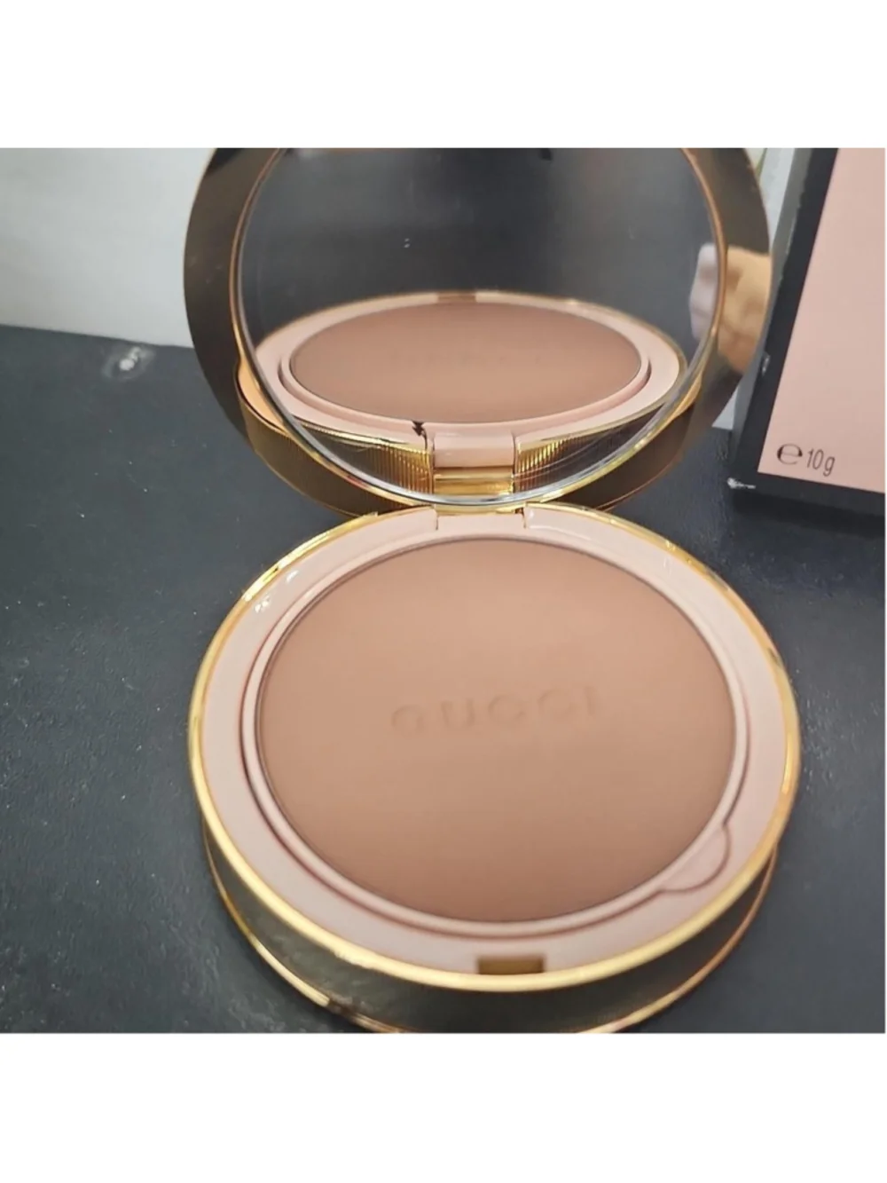 Gucci Beauty Powder in shade 13 #gucci #beauty